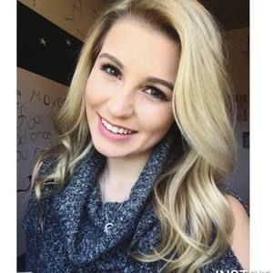 Meet your Posher, Katelyn